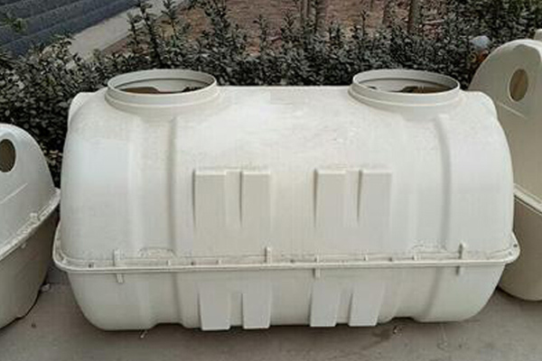 哪些因素會導(dǎo)致玻璃鋼模壓化糞池出現(xiàn)垮塌 哪些因素會導(dǎo)致玻璃鋼模壓化糞池出現(xiàn)垮塌